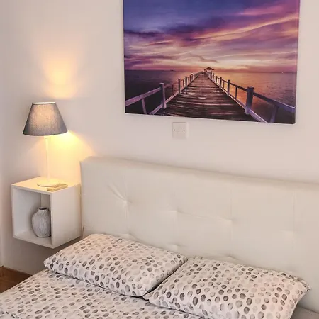 Апартаменты Violet Dusk Center Flat