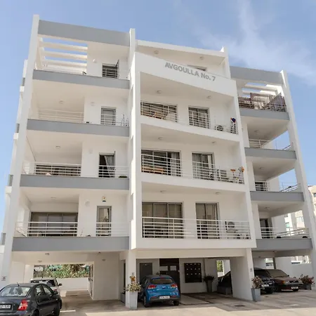 Apartament Violet Dusk Center Flat Larnaca