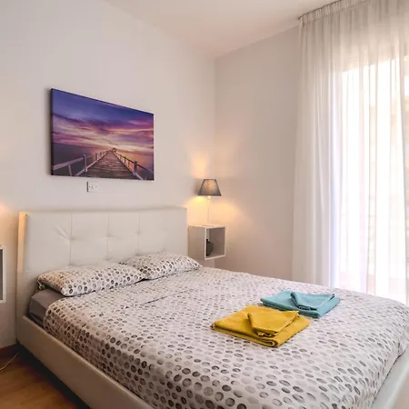 Violet Dusk Center Flat Apartament Larnaca