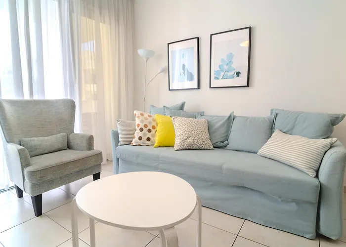 Violet Dusk Center Flat